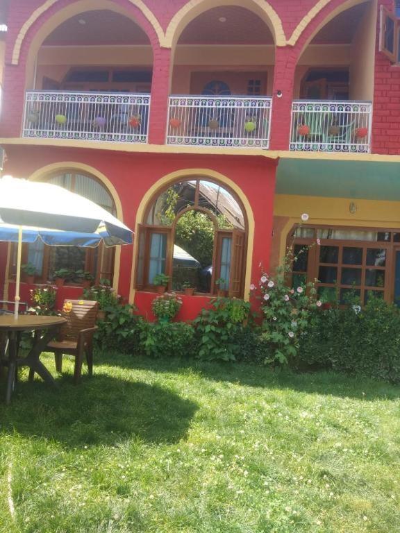 Wani Guest House Gulmarg Esterno foto